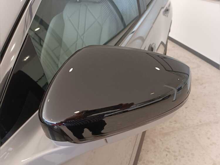 DS Automobiles DS 7 Crossback E-TENSE 225 RIVOLI foto 16