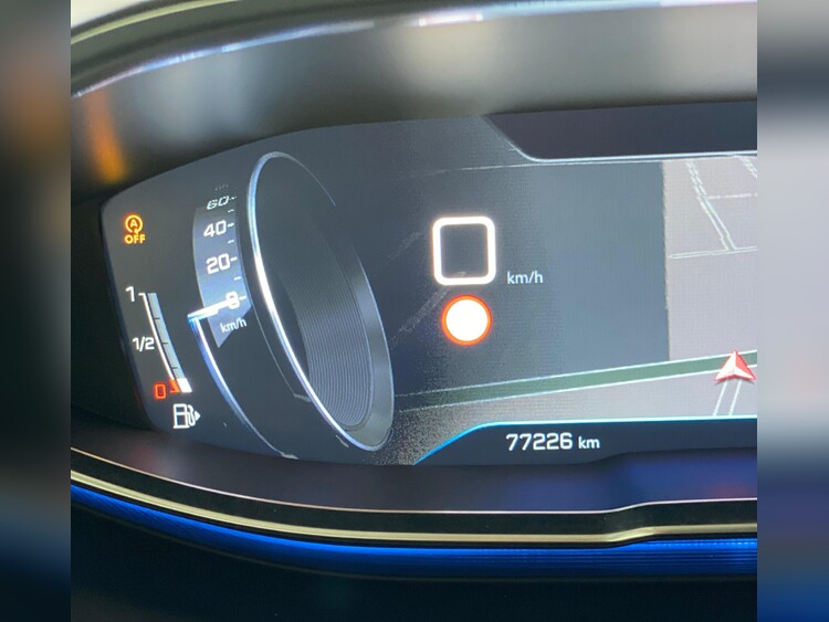 Peugeot 3008 1.2 S&S  Pure Tech Allure 130CV foto 8