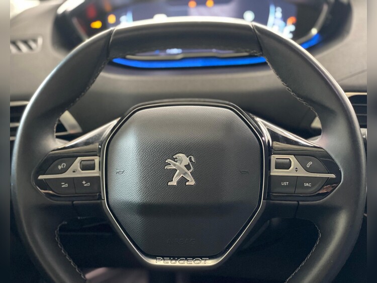 Peugeot 3008 1.2 S&S  Pure Tech Allure 130CV foto 11