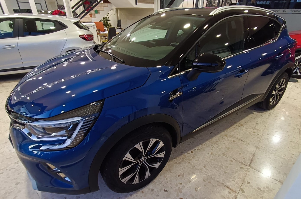 Renault Captur II Techno miniatura 3
