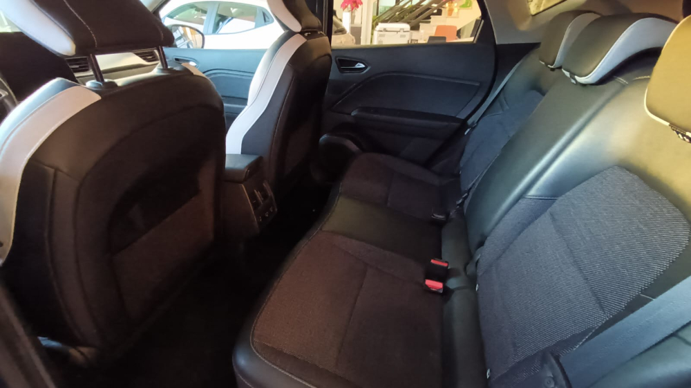 Renault Captur II Techno miniatura 11