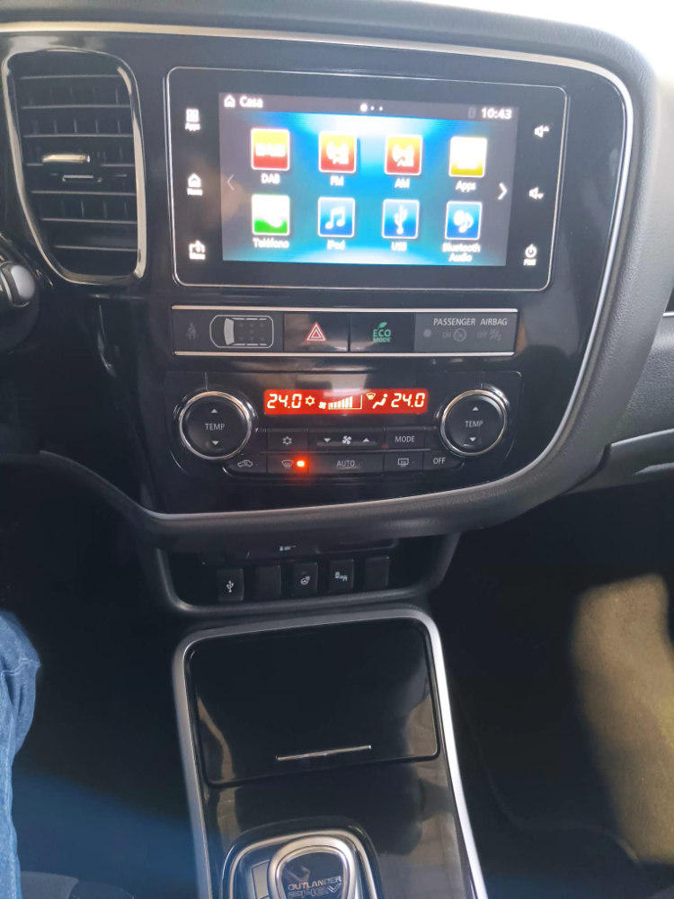 Mitsubishi Outlander PHEV Motion 4WD miniatura 24