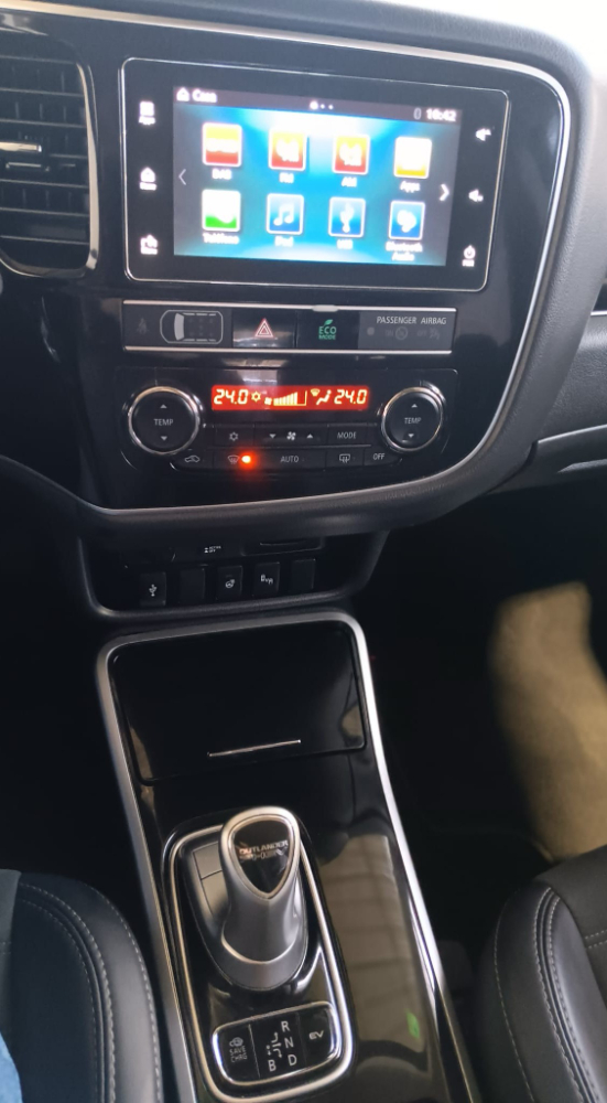 Mitsubishi Outlander PHEV Motion 4WD miniatura 29