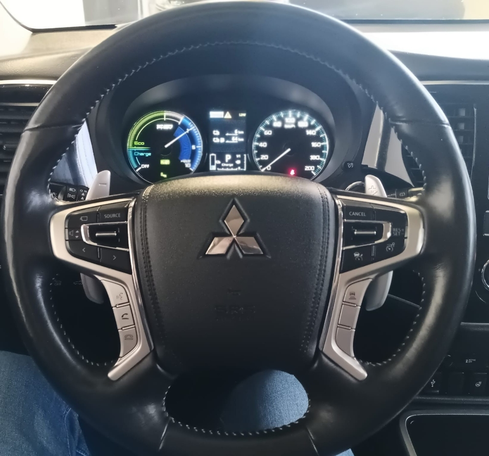 Mitsubishi Outlander PHEV Motion 4WD miniatura 30