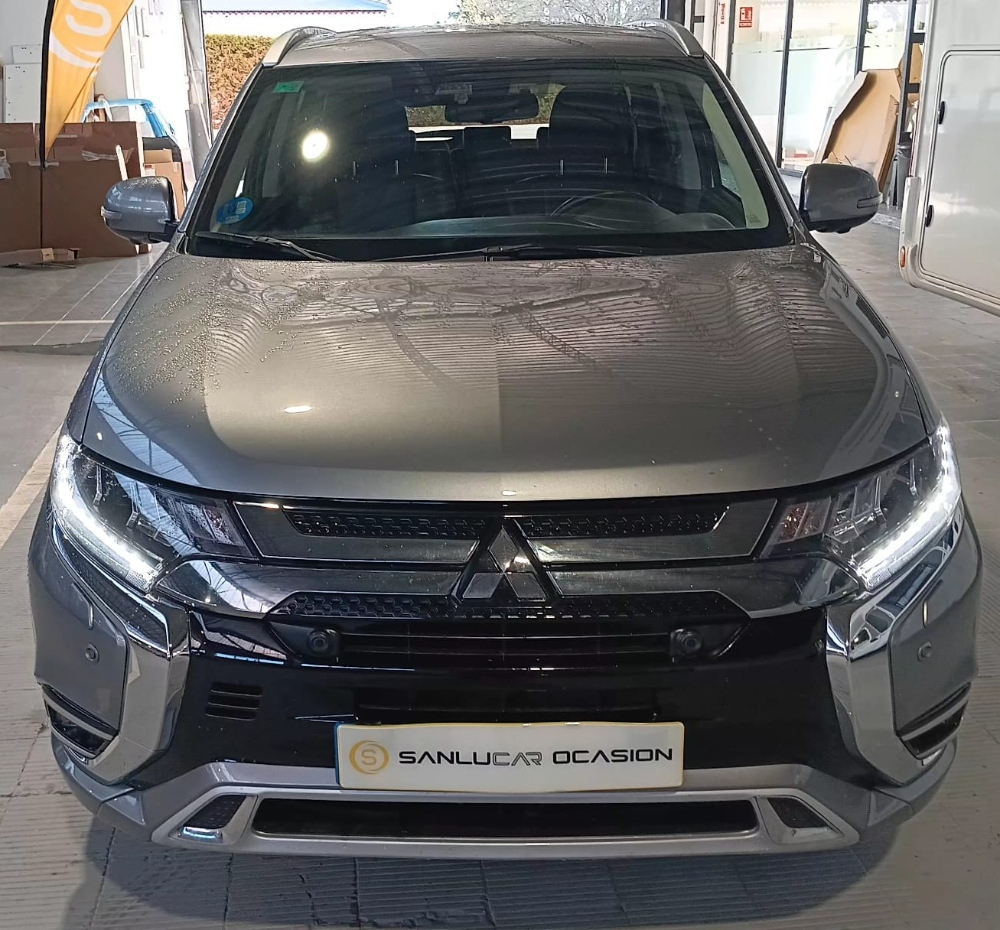 Mitsubishi Outlander PHEV Motion 4WD foto 13