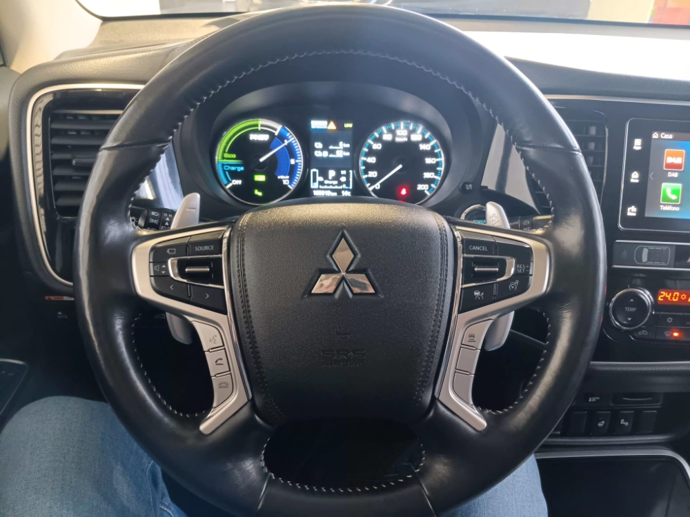 Mitsubishi Outlander PHEV Motion 4WD foto 25