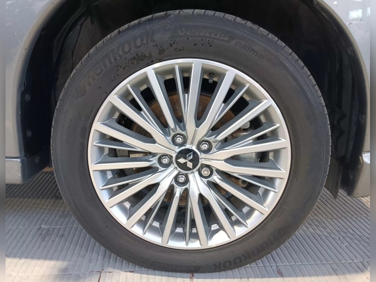 Mitsubishi Outlander PHEV Motion 4WD foto 9