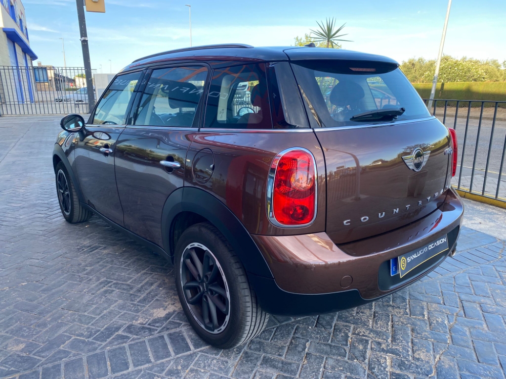 MINI COUNTRYMAN Cooper D foto 7