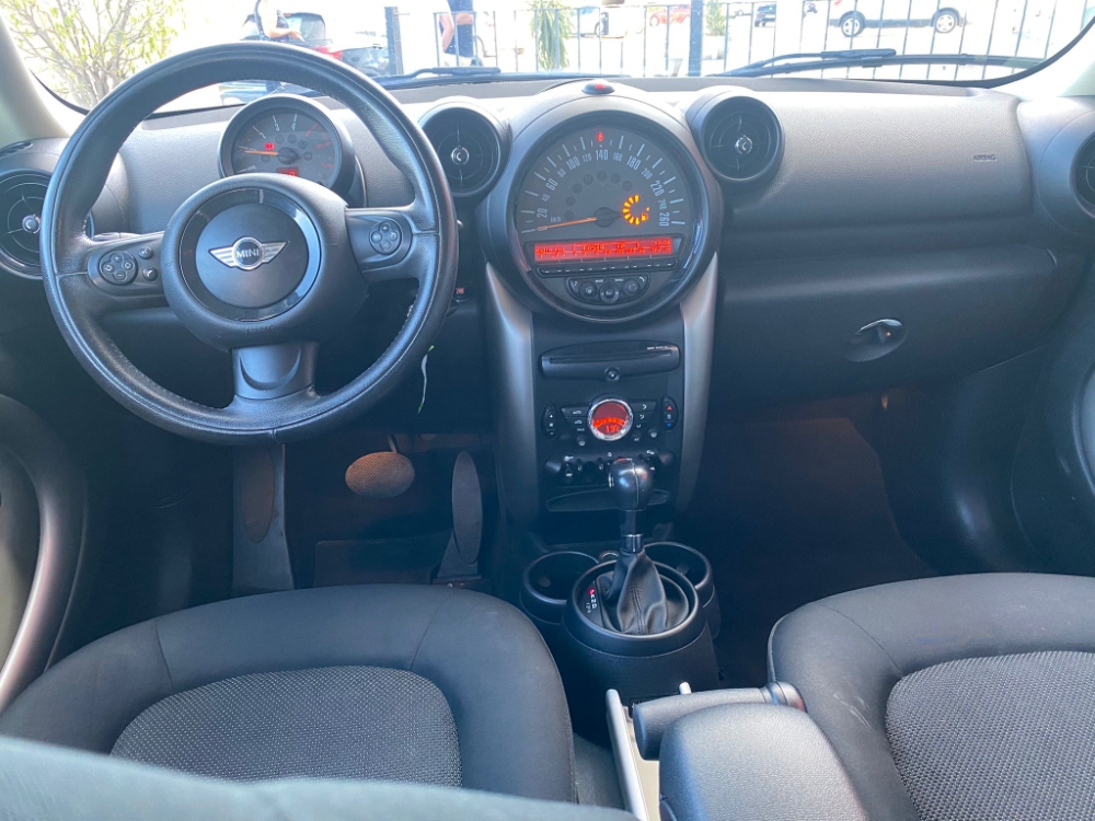 MINI COUNTRYMAN Cooper D foto 9