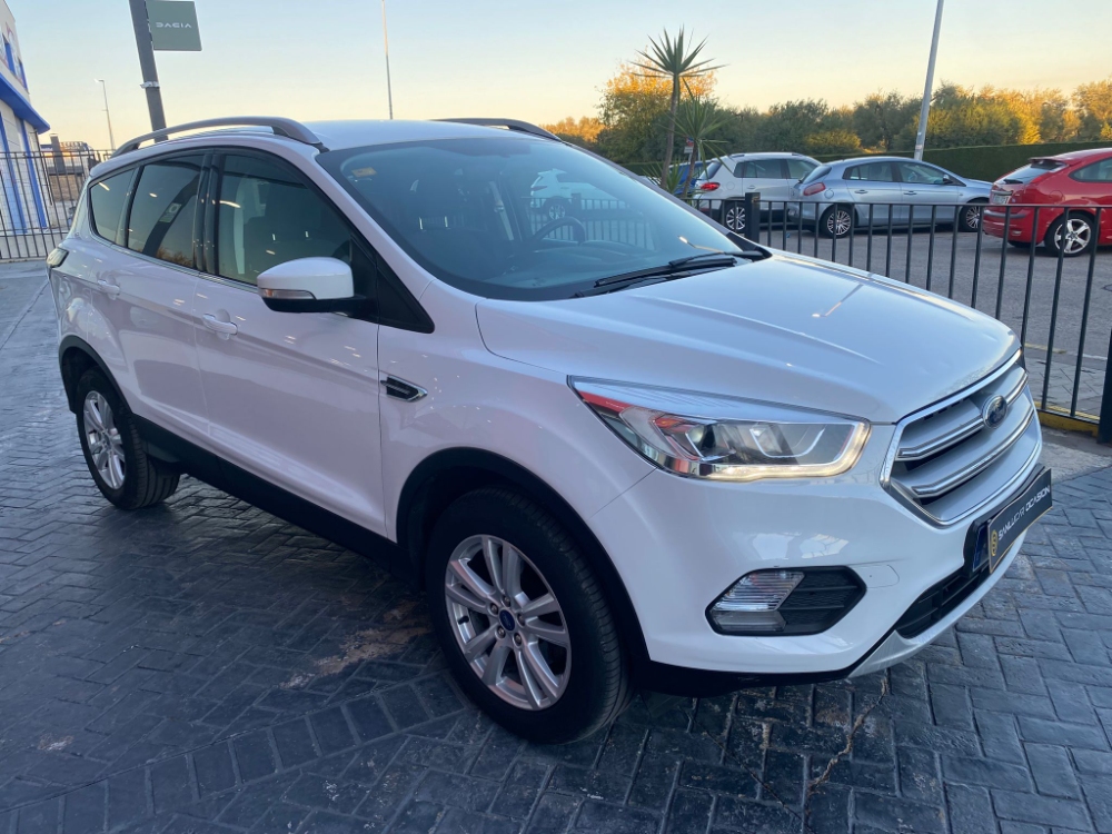 Ford Kuga Trend+ miniatura 4