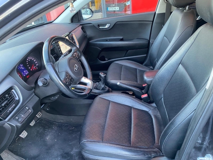 Kia Stonic Black Edition foto 7