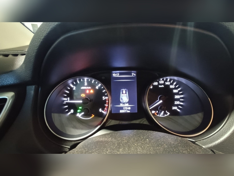 Nissan Qashqai Visia foto 3