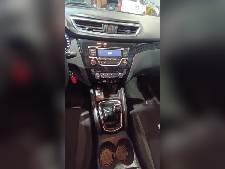 Nissan Qashqai Visia foto 8