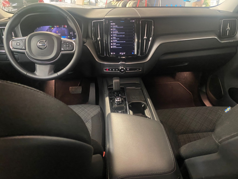 Volvo XC60 Core 2WD foto 9