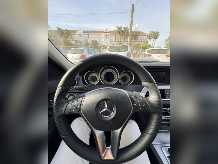 Mercedes-Benz Clase C C 200 CDI BlueEfficiency (204.001) foto 12