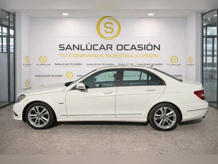 Mercedes-Benz Clase C C 200 CDI BlueEfficiency (204.001) foto 6