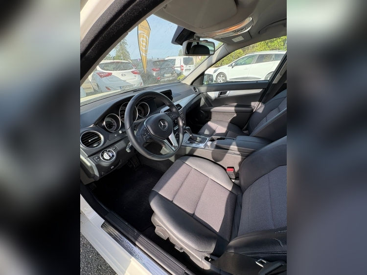 Mercedes-Benz Clase C C 200 CDI BlueEfficiency (204.001) foto 9