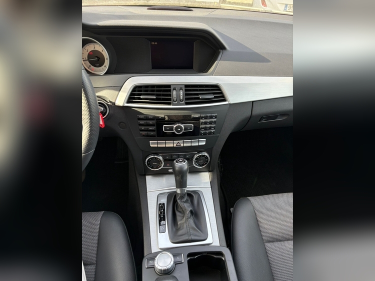 Mercedes-Benz Clase C C 200 CDI BlueEfficiency (204.001) foto 11