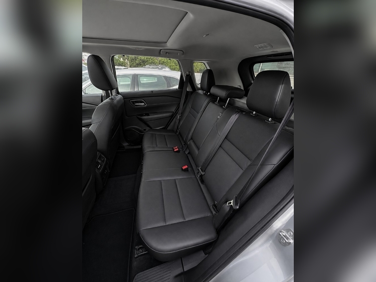 Nissan X-Trail Acenta foto 9