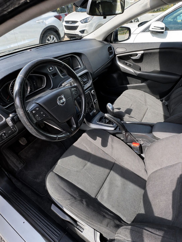 Volvo V40 Kinetic miniatura 8