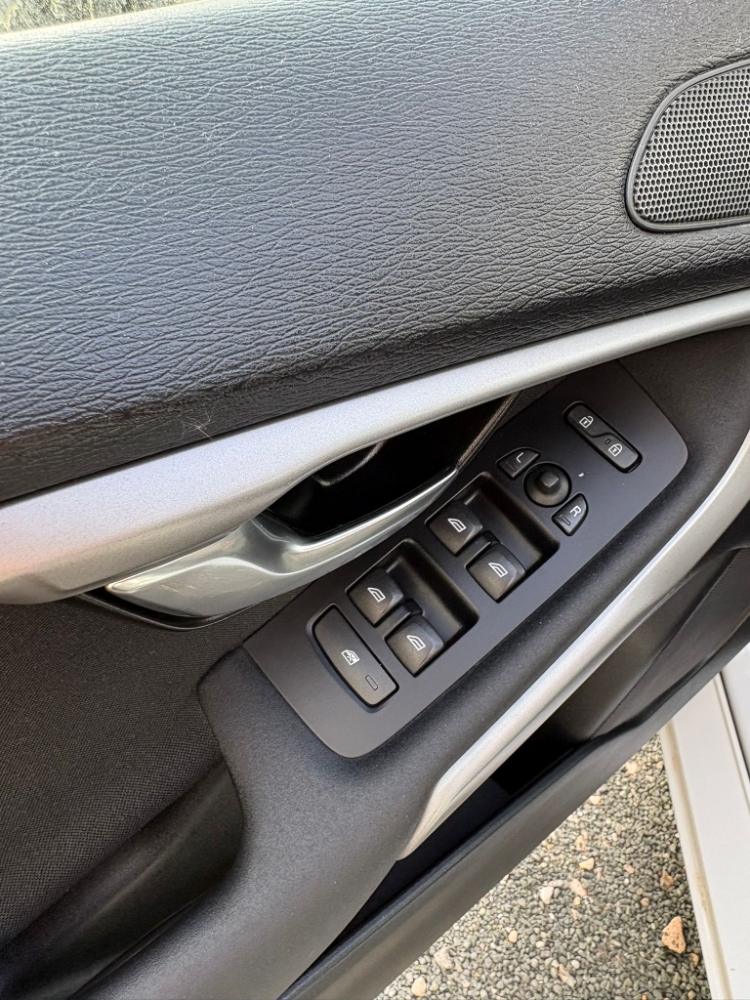 Volvo V40 Kinetic miniatura 11