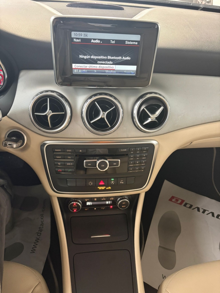 Mercedes-Benz Clase GLA GLA 220 CDI / d (156.903) miniatura 11