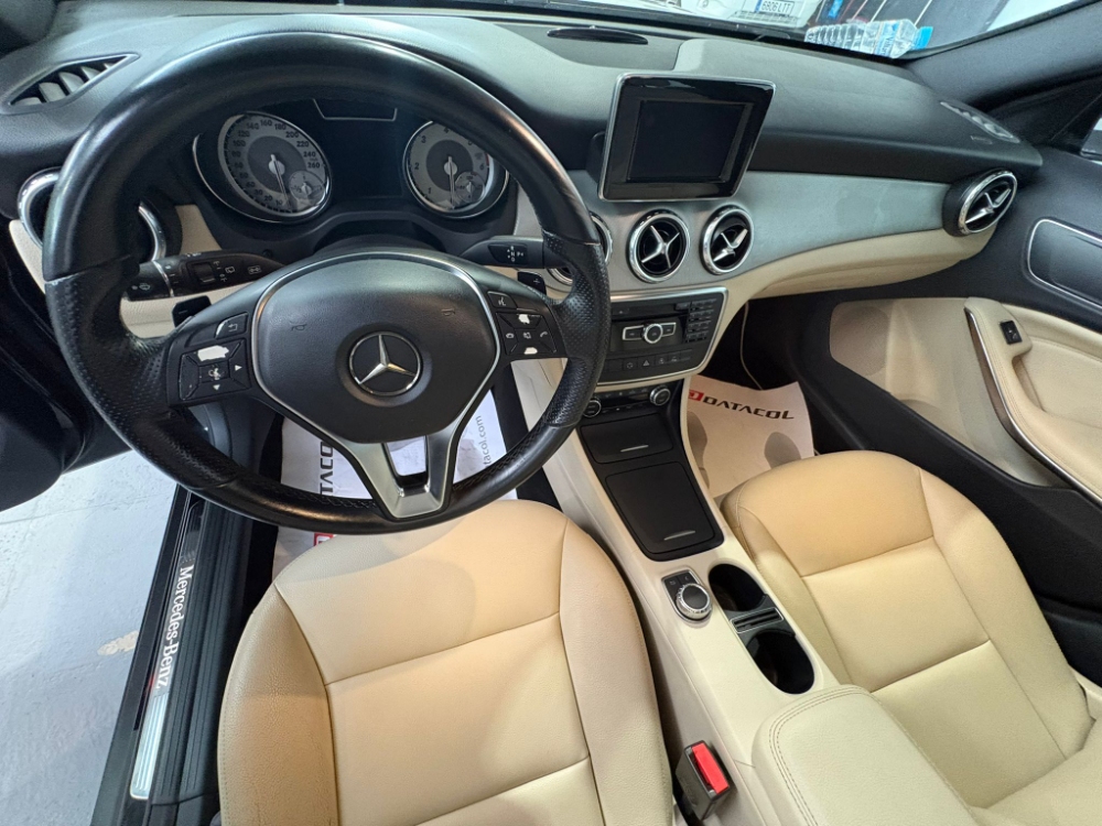 Mercedes-Benz Clase GLA GLA 220 CDI / d (156.903) foto 8