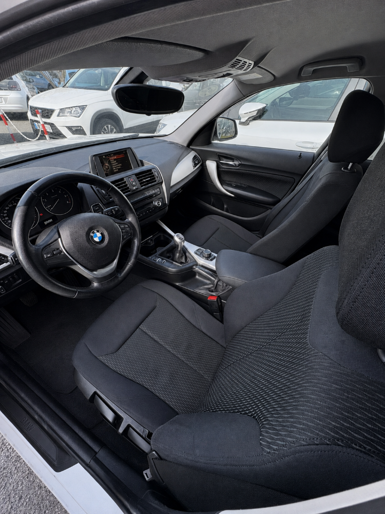 BMW Serie 1 116 d foto 8