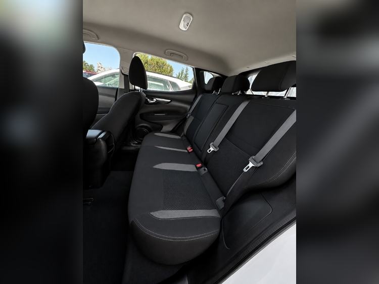Nissan Qashqai Visia 4x4 foto 9