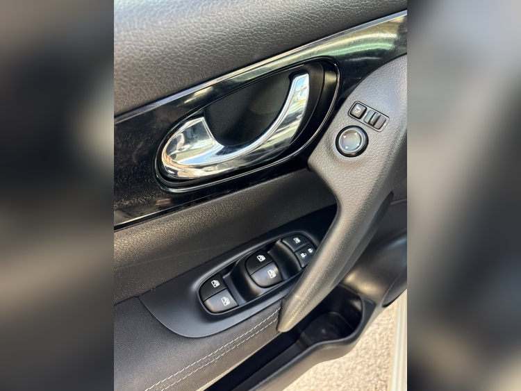 Nissan Qashqai Visia 4x4 foto 11