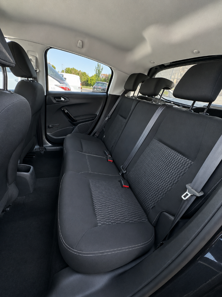 Peugeot 208 Active foto 9