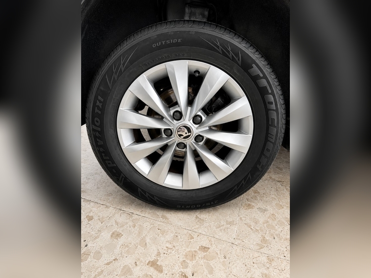 Skoda Karoq Ambition foto 12