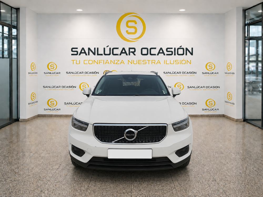 Volvo XC40 Essential 2WD miniatura 2