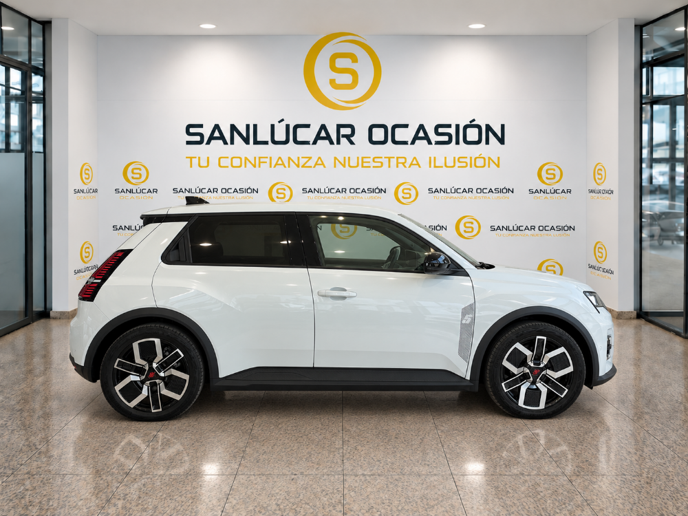 Renault 5 E-Tech 150 autonomía confort Techno foto 5