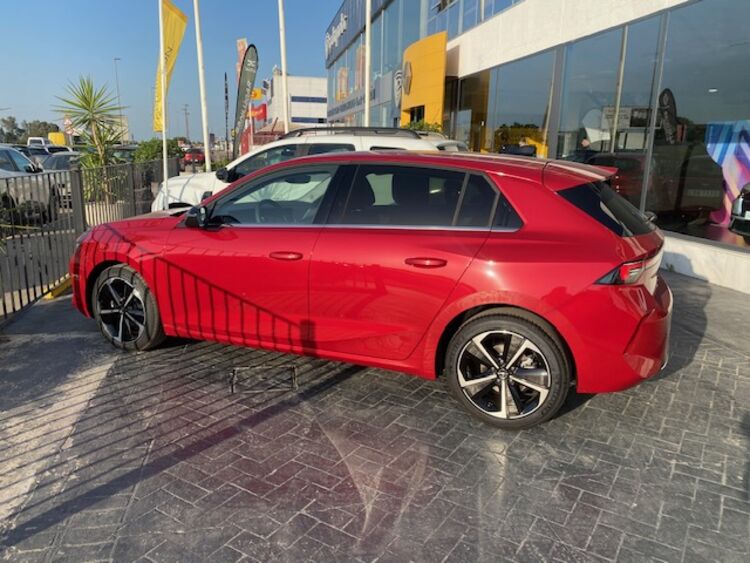 Opel Astra  Elegance 1.2T XHT MT6 S/S 130 HP foto 2